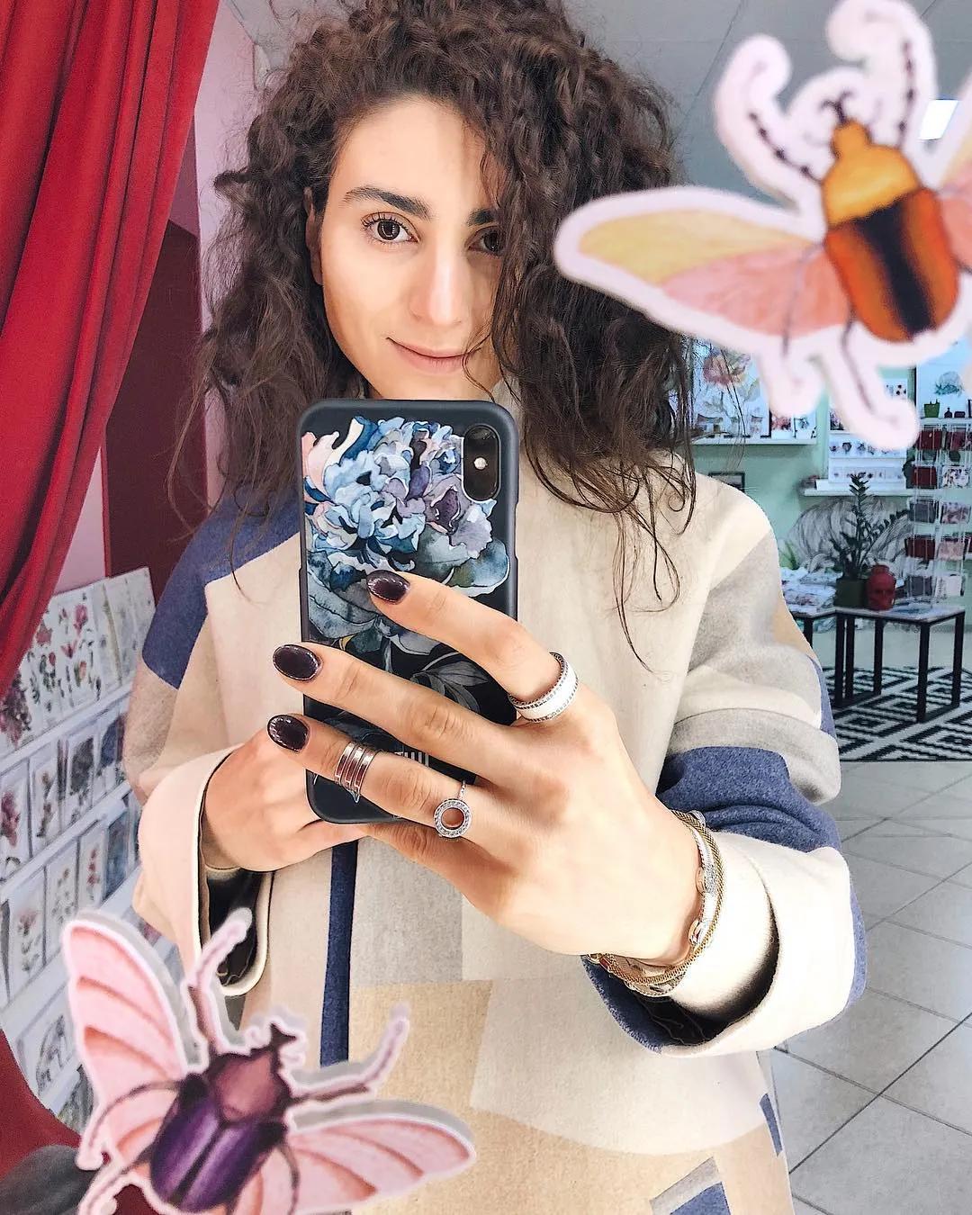 花卉墙绘,墙绘花卉色彩作品