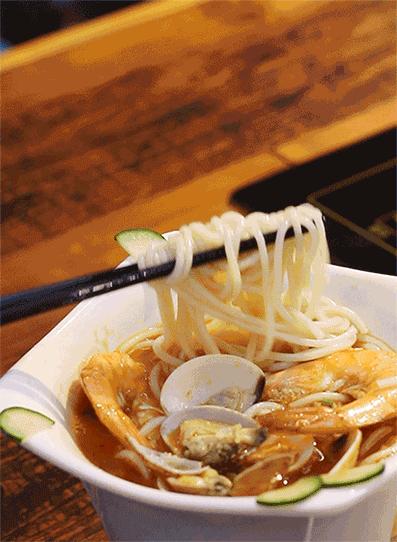 网红兔兔鲜锅来了，三天6.8折，锅子都是水晶的~~