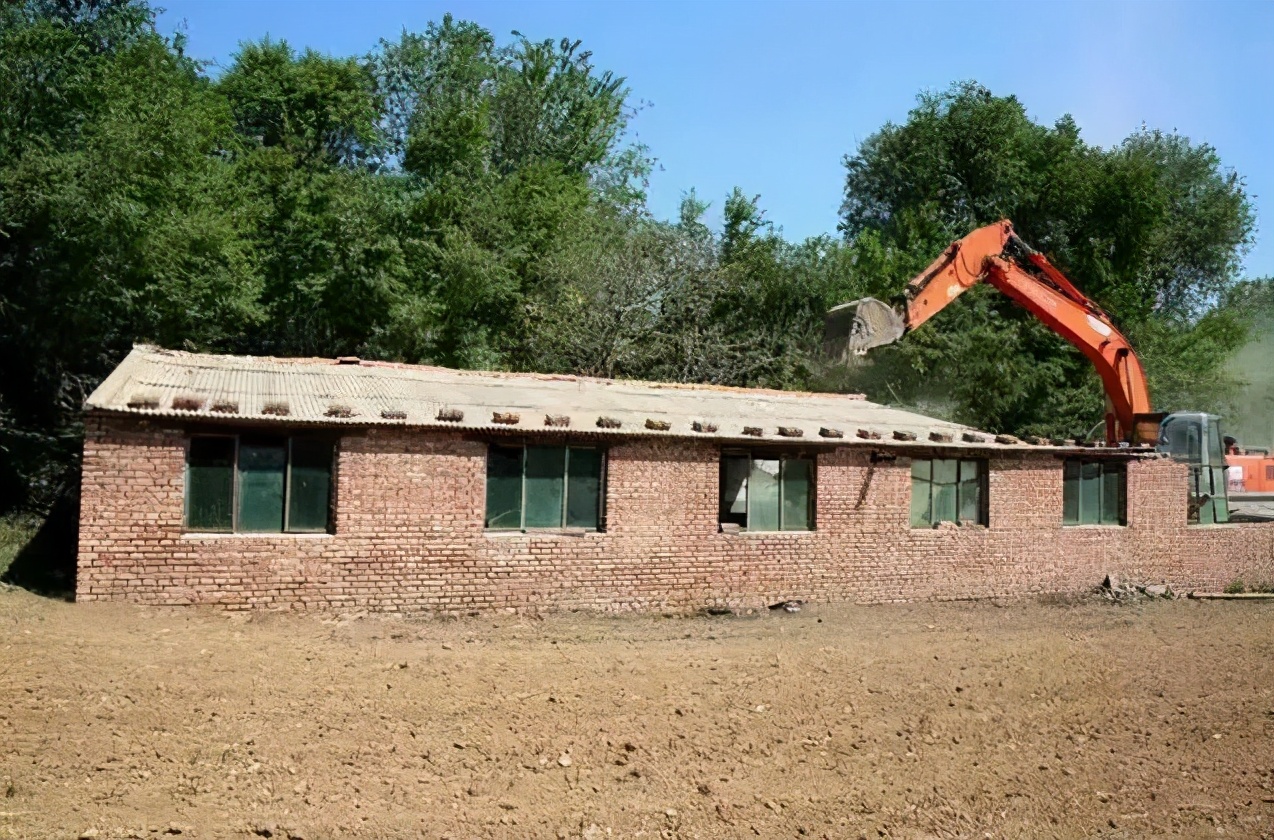 因环保问题养殖场强拆怎么补偿,我的养殖场被违法强拆怎么赔偿
