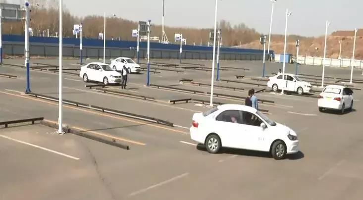 坐副驾驶考试第一人视频,坐副驾驶考驾照第一人