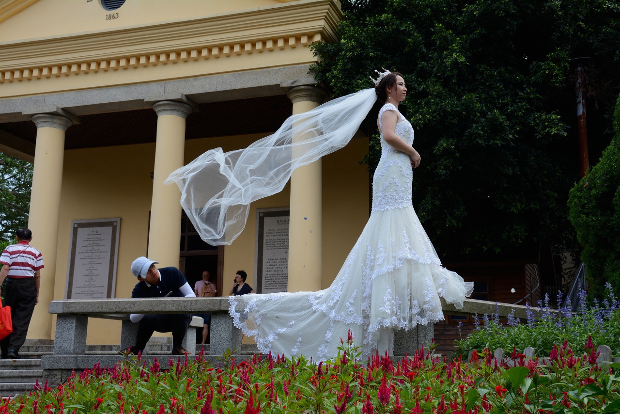 鼓浪屿拍婚纱照体验项目,鼓浪屿三合一教堂婚纱照