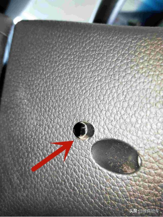 把车借给朋友结果看到了自己的车,把车借给朋友后还回来