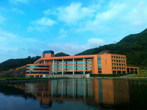 这3所广东院校录取分数不高，但性价比却极高，值得考生报考