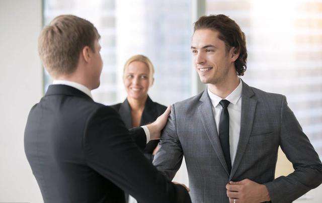 公司内斗牵扯到自己怎么办,公司内斗怎么保护自己