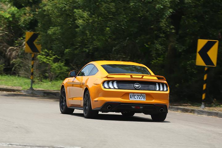 2017款福特野马2.3t性能版测试,全新福特野马2.3tecoboost试驾