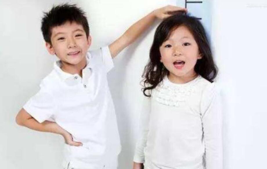 孩子睡觉腿抽筋预示三种病,小孩晚上腿抽筋是长高吗