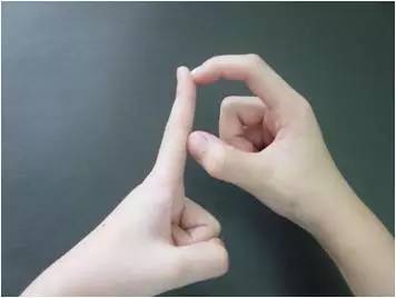 拼音字母手指操完整版,幼儿园拼音手指操视频大全