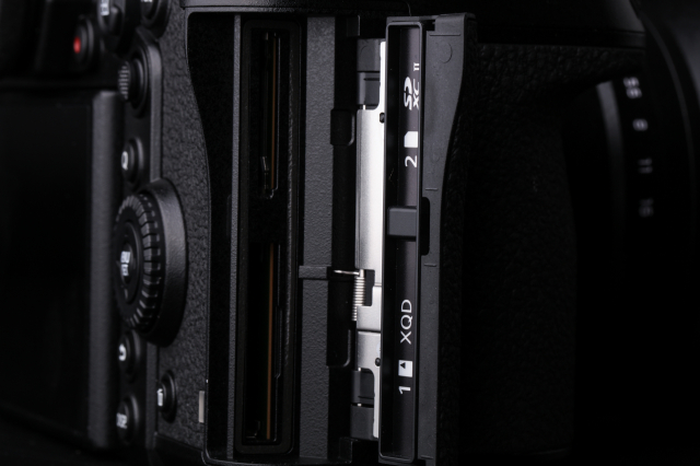 松下全画幅微单s1r,松下全幅无反相机s1评测