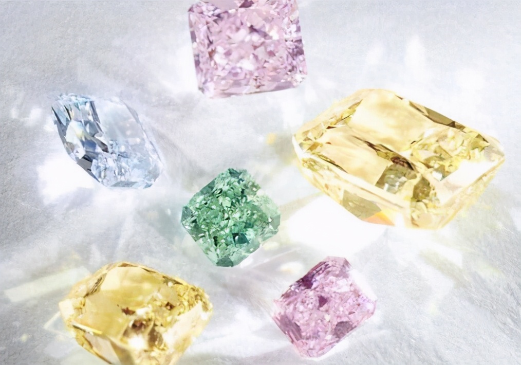 夏季适合戴什么宝石,女人佩戴什么宝石身体好