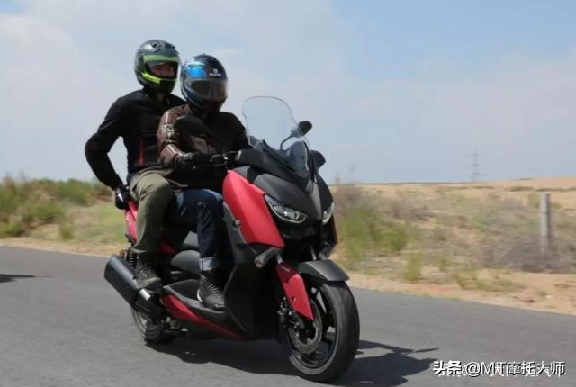 xmax300雅马哈油耗和车重,雅马哈xmax3001.6米