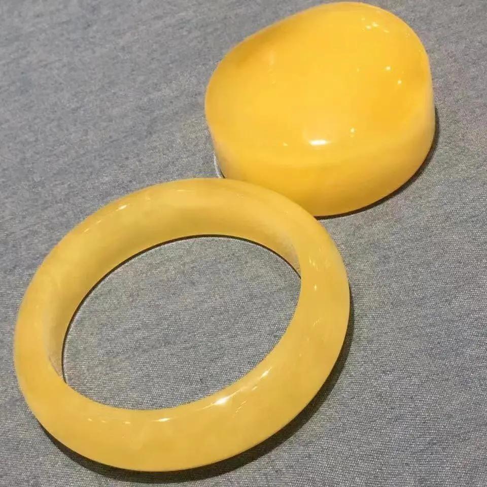 蜜蜡质感温润,蜜蜡的独特之美