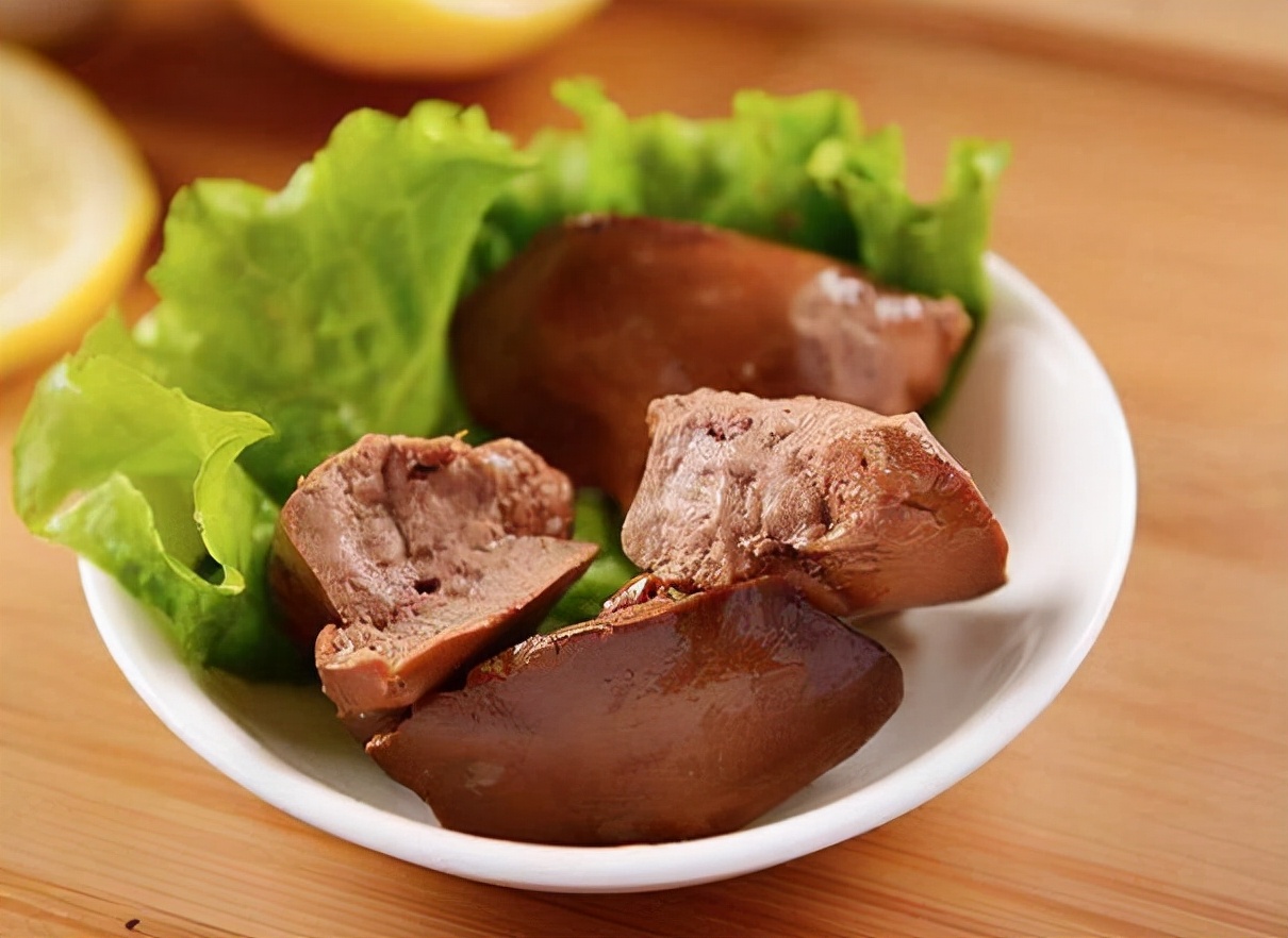 46岁女人服用叶酸有什么变化,女性经常吃叶酸身体会有什么变化