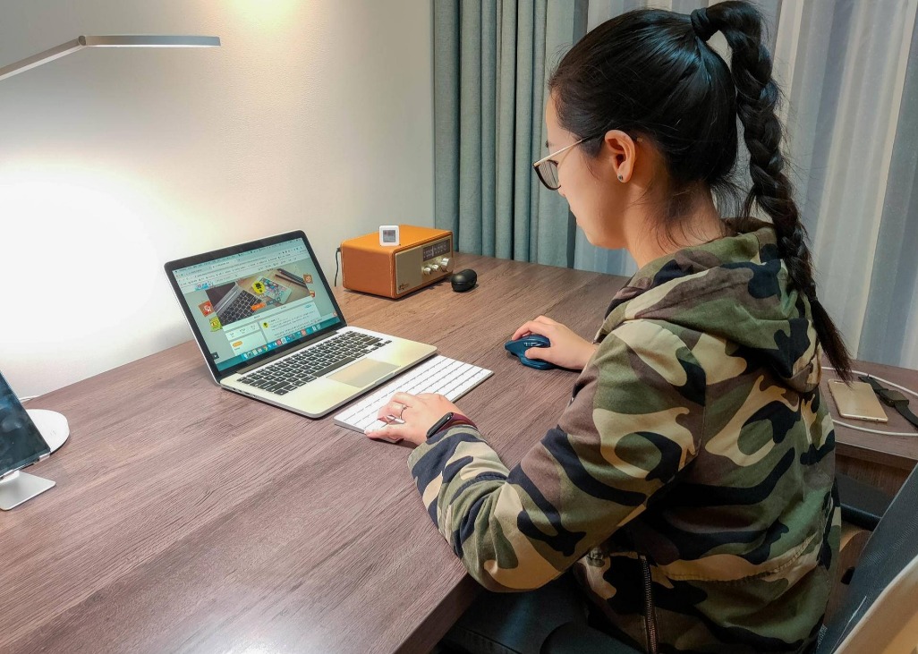 能杀毒能语音操控，乐歌S6Pro办公消毒台评测