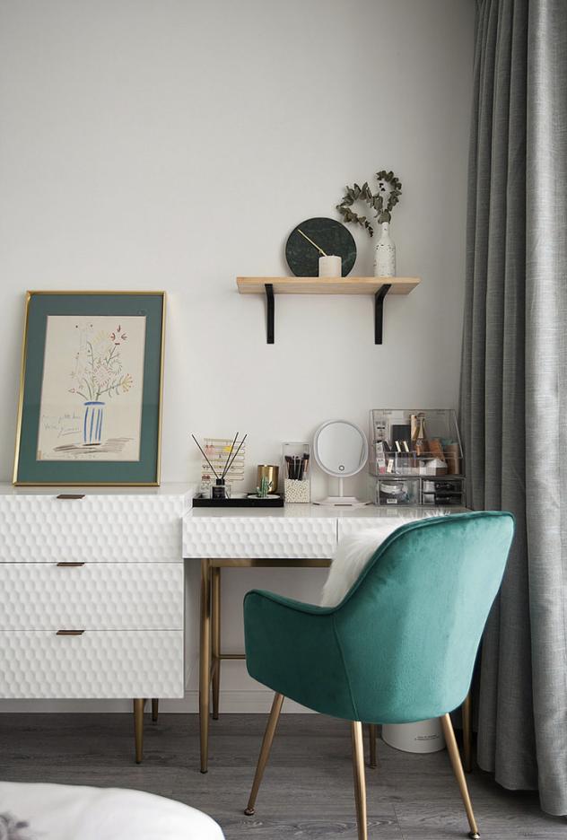 看了她的家，才知全屋吊顶“拉平”有多爽！随手一拍都是大气场面