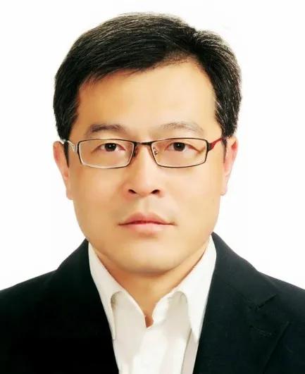 重磅!17位军地专家联合门诊,每周三为您解决脊柱脊髓问题