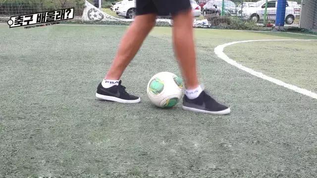 内马尔常用的三招过人,用内马尔招式晃过内马尔的人