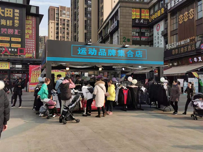 卖假阿迪耐克销售了30万怎么处罚,最新的销售假冒注册商标的商品罪