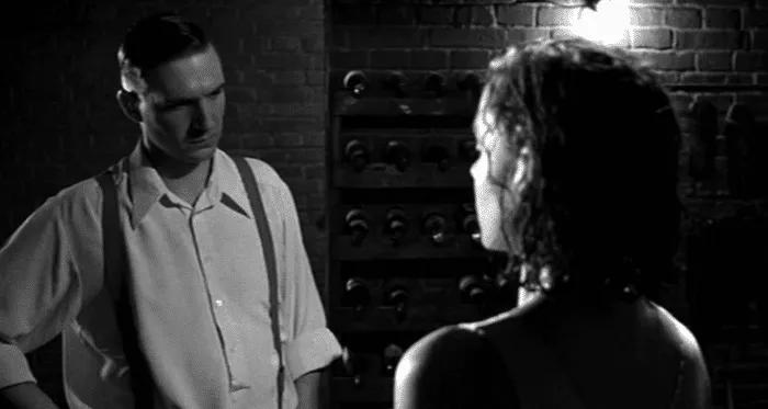 世界十大灾难片电影排行榜,世界最恐怖电影十大排行榜