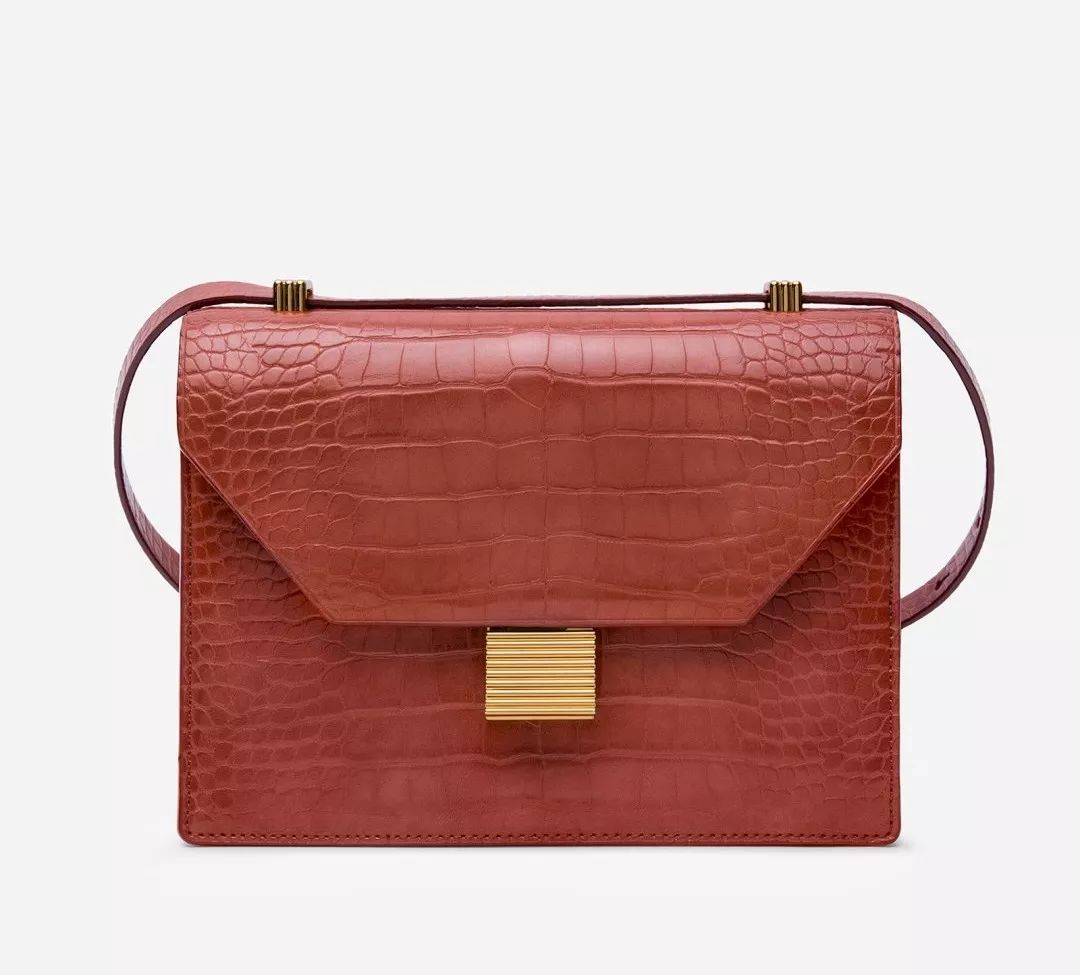 小ck最新款包多少钱,小ck性价比最高的包包