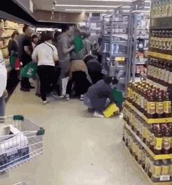 到底谁在澳洲抢奶？代购，黄牛，媒体已经分不清了