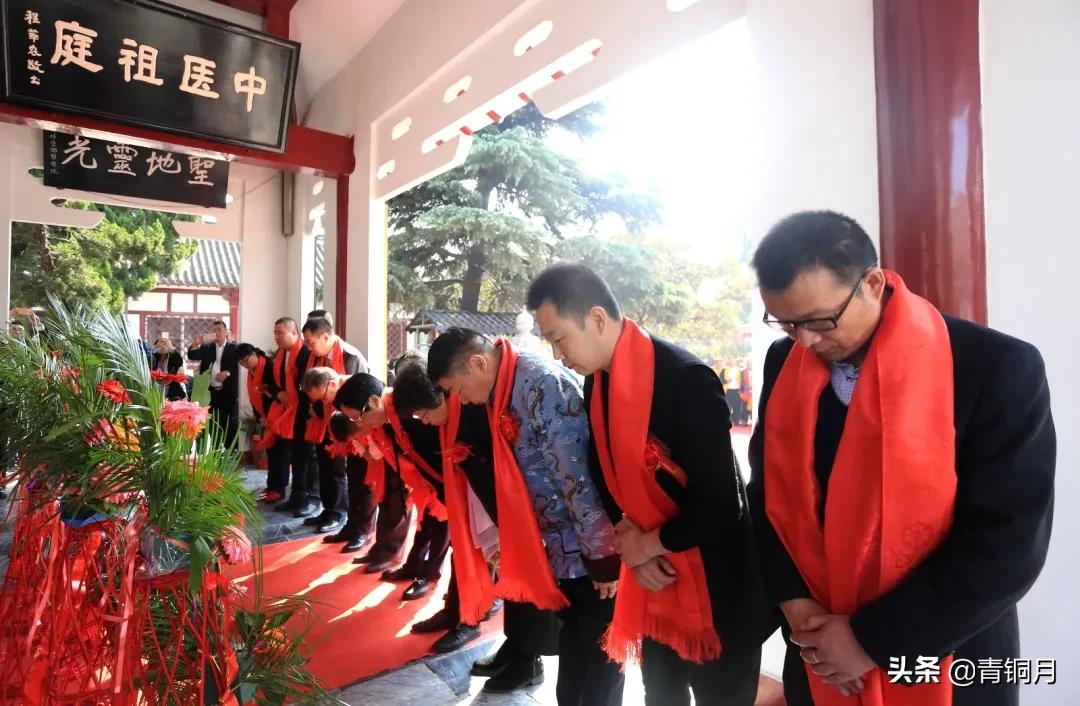 情寄,南阳医圣祠