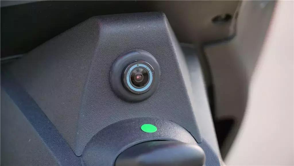 鍜宻rmax300鍚岀骇鐨勮溅,srmax300楠戣鎰熷彈