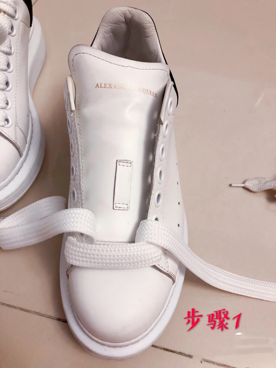 麦昆鞋白鞋带和银色鞋带哪个好看,亚历山大麦昆大头鞋带的正确系法