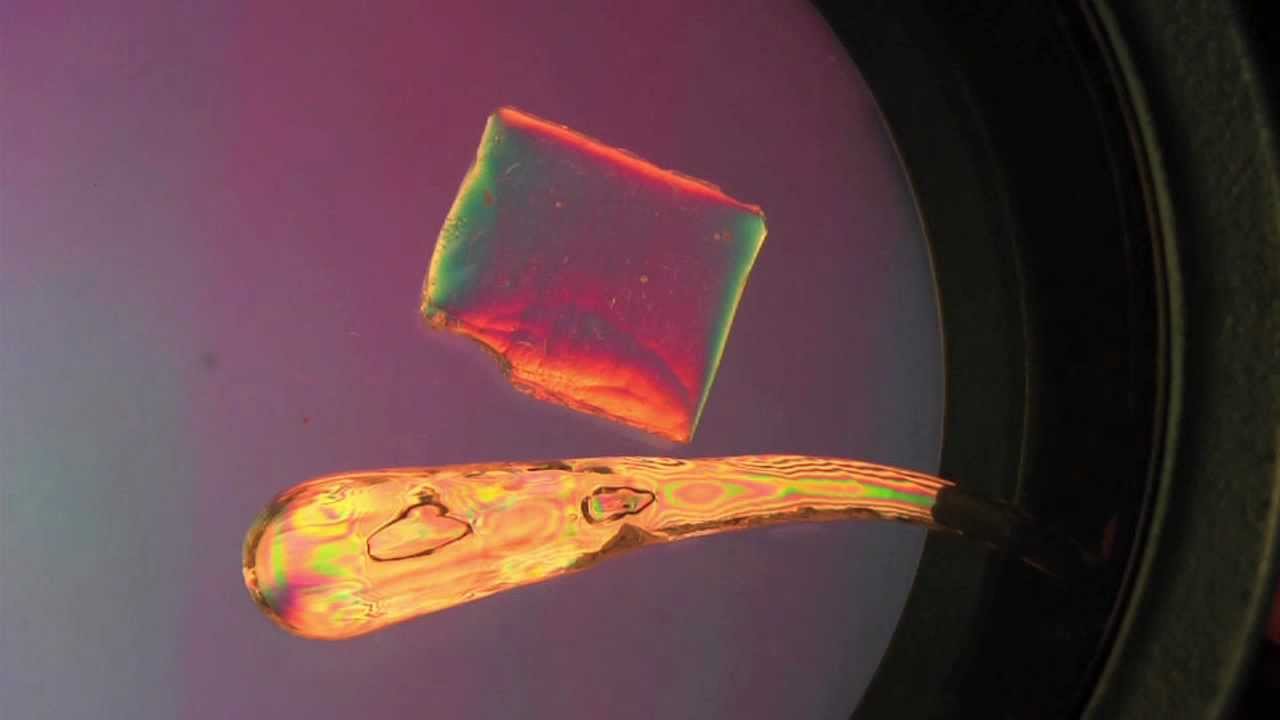 沙漠的沙子能变成玻璃吗,可不可以把沙漠沙子变成玻璃