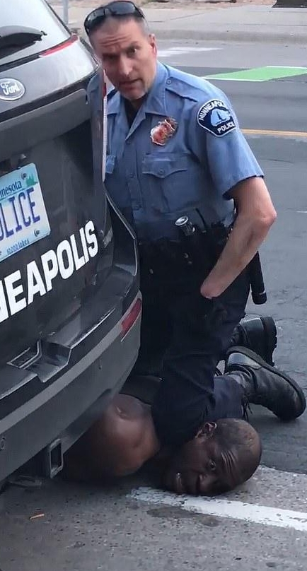 缇庡浗璀﹀療閿佸枆鐧戒汉,鐧戒汉璀﹀療閿佸枆