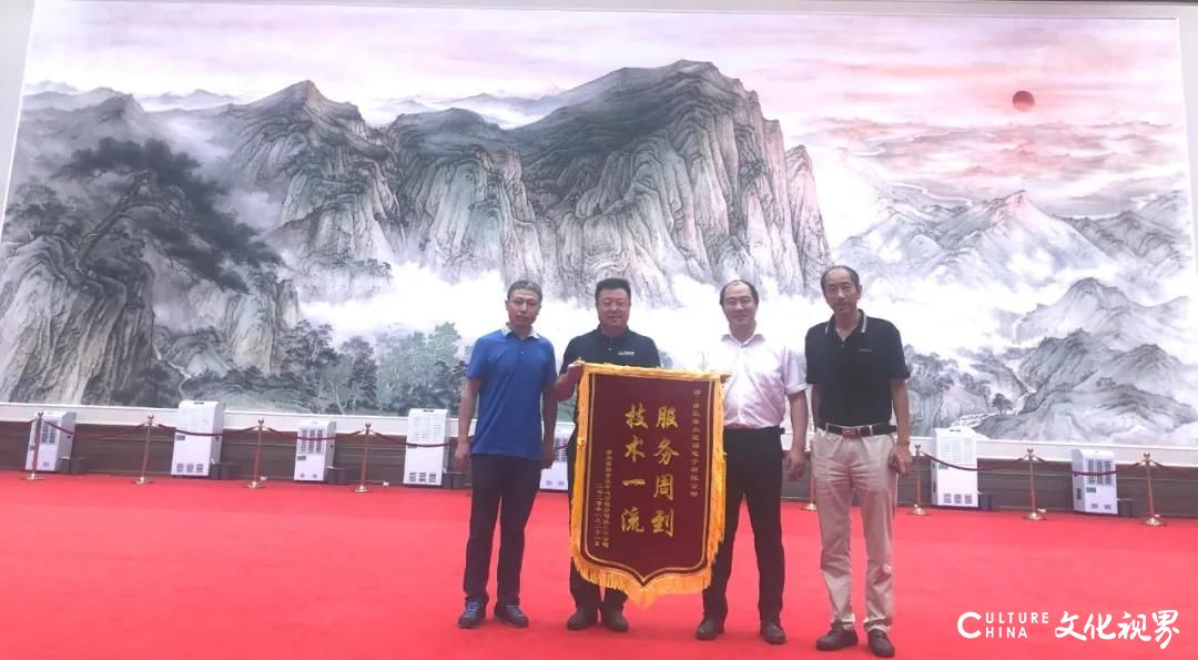 两面锦旗，双倍认可——海尔中央空调“全空间消杀服务”再获点赞