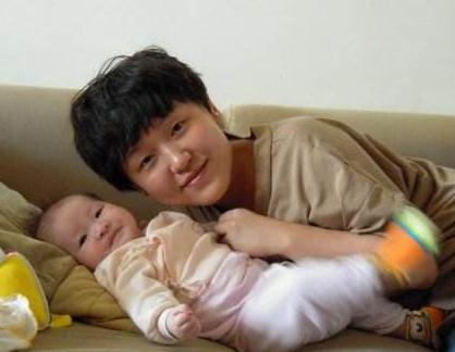 亲子抚触可以让婴儿感到安全感,2岁宝宝缺乏安全感怎么做抚触