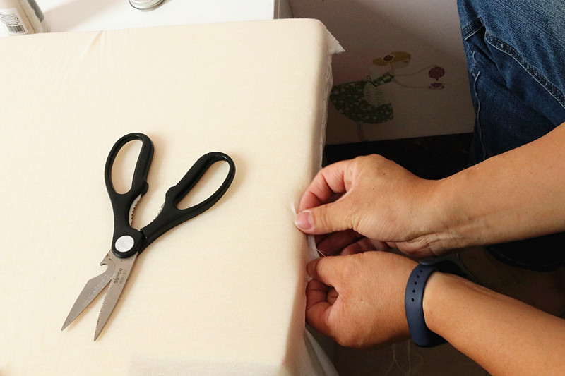 网上买记忆棉床垫注意什么,记忆棉床垫味道特大正常吗