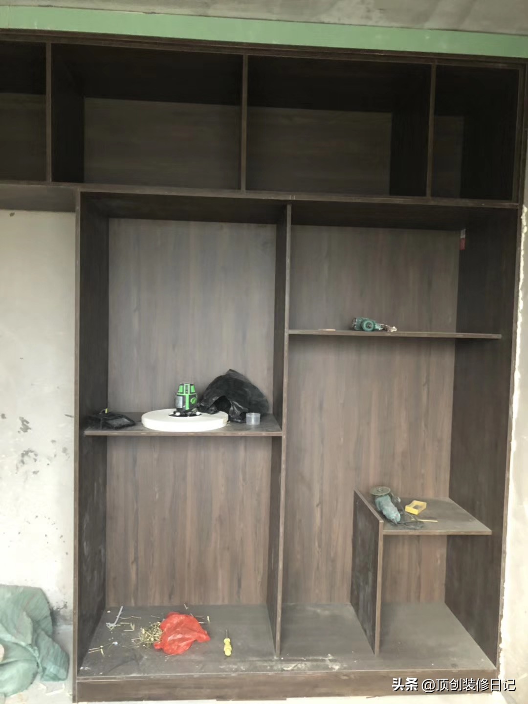 128平现代轻奢实景,128平轻奢风格效果图