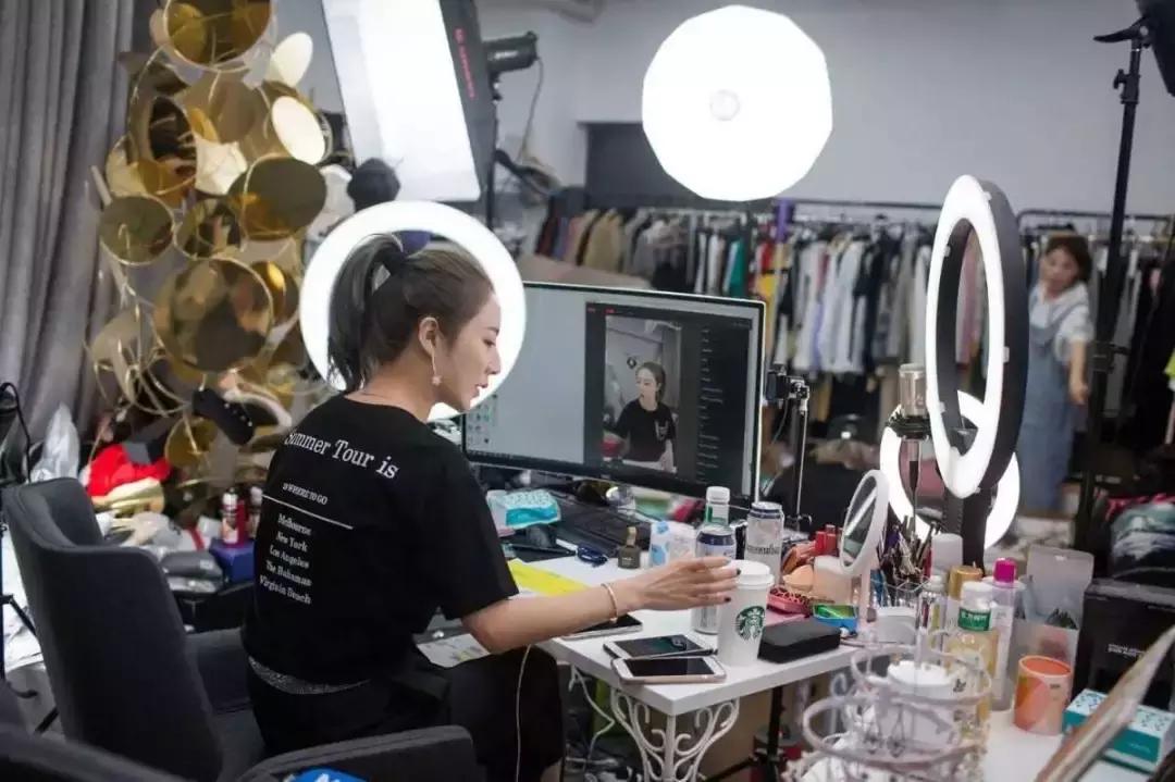 淘宝第一女主播薇娅2019年,618带货60亿网红