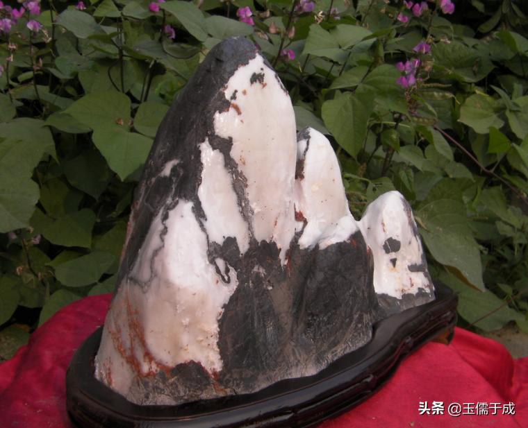 石英岩质玉什么样子,石英岩玉是岩质玉