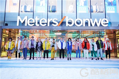 美特斯邦威最新款棉衣棒球服,美特斯邦威羽绒服官方旗舰店男装