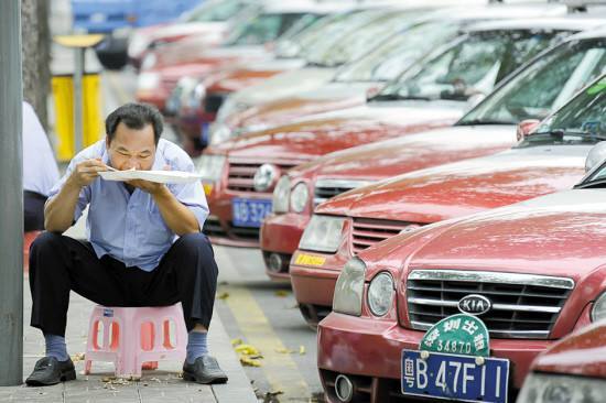 网约车和出租车谁收入好点2020,没有网约车出租车有多赚钱