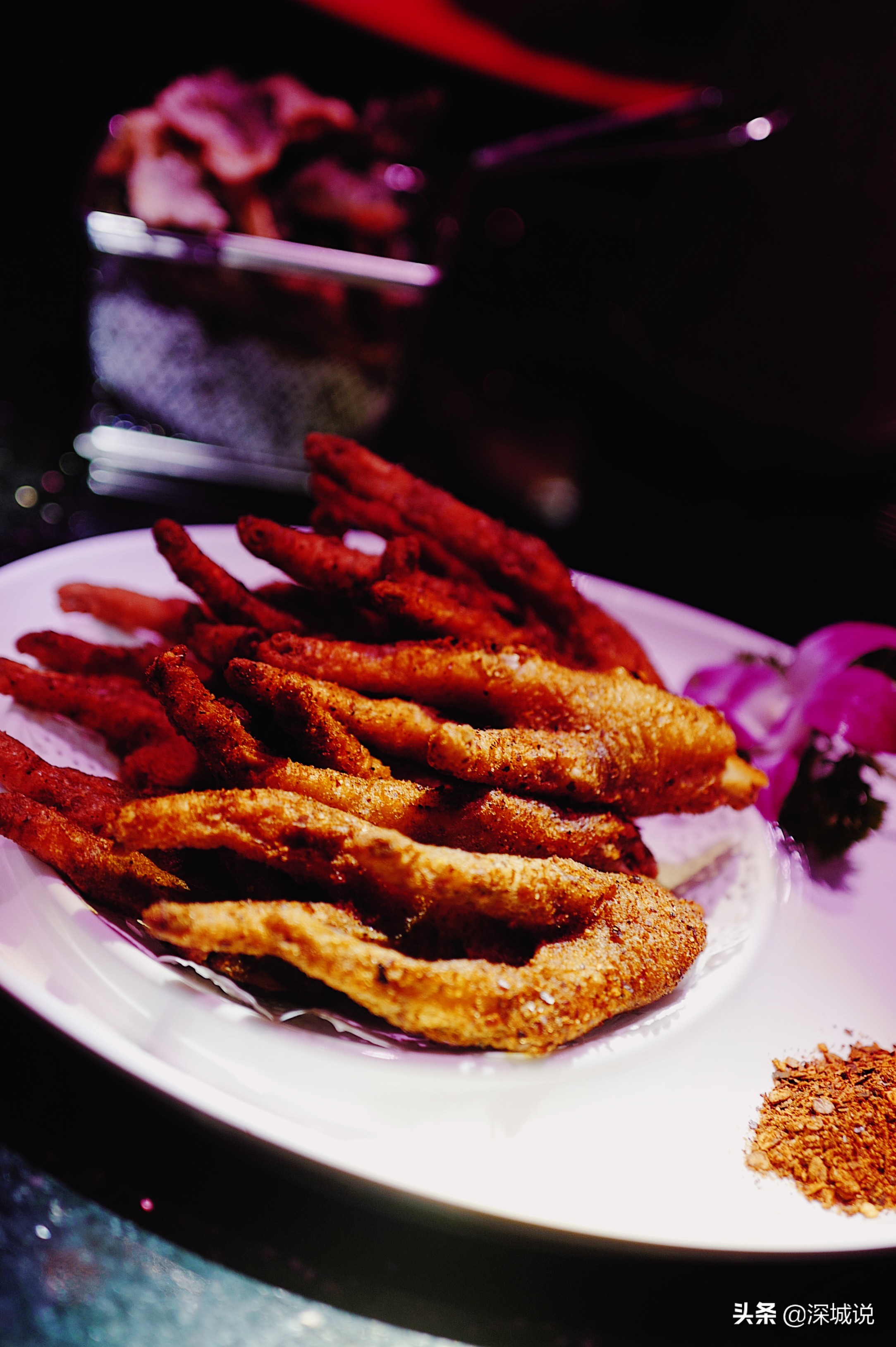 都说纯k是被ktv耽误的美食城,随便点了几道小吃后,我信了