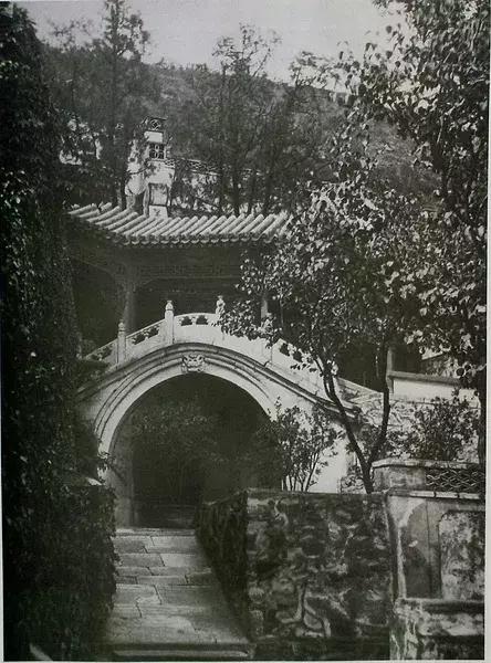 100年前中国风景建筑老照片,两亿多年前的景观