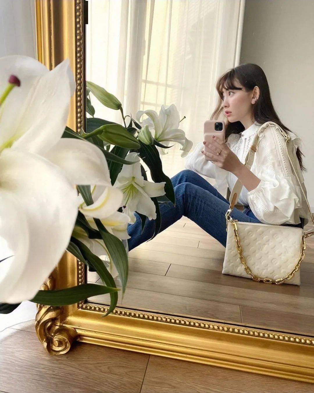 LV新手袋一出，女明星们集体撞包