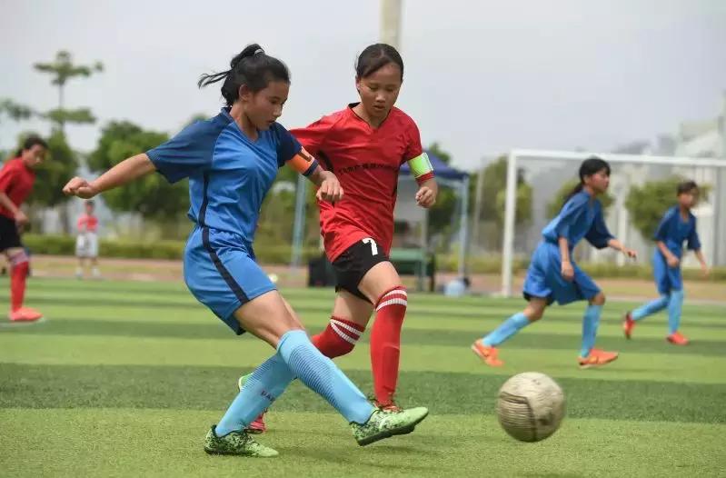 中和营中心校：圆一份大山深处的足球梦