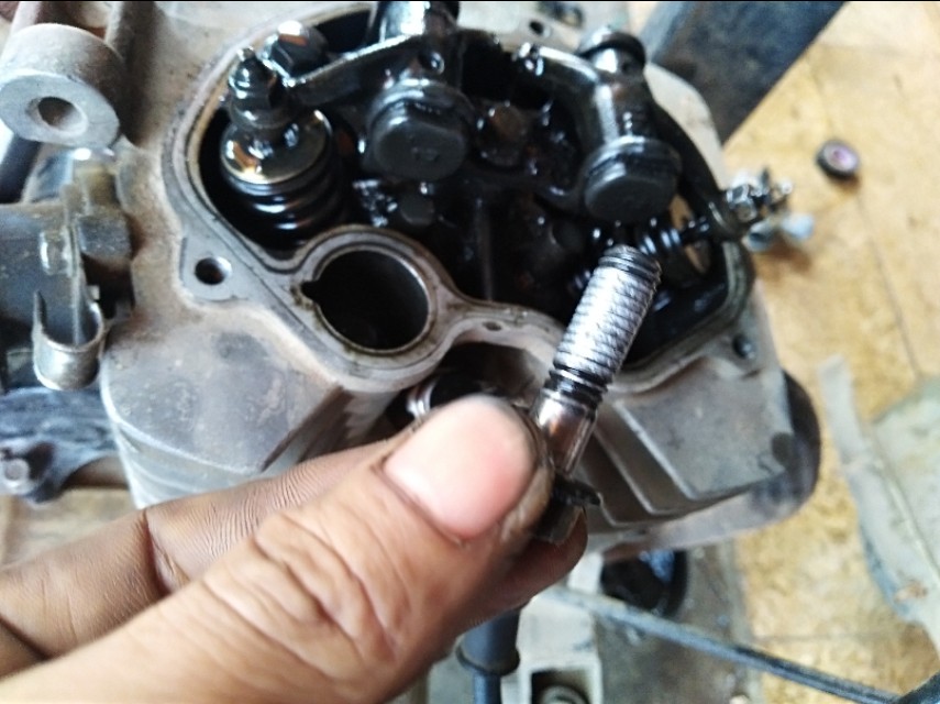 三轮摩托车踩不着火怎么办,三轮摩托车电打火滋滋响不着火