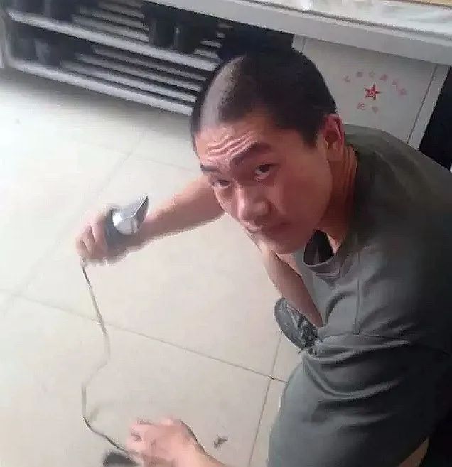 中国军人理发,军人理发全过程