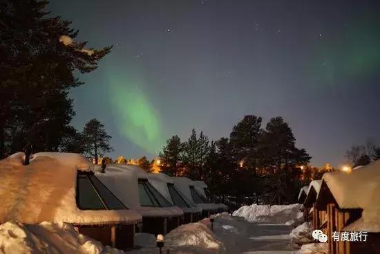 芬兰极光玻璃屋高清大图,芬兰玻璃屋极光横屏