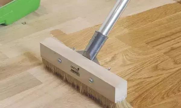 大漆加桐油怎么做面漆干的快又亮,桐油和水性清漆