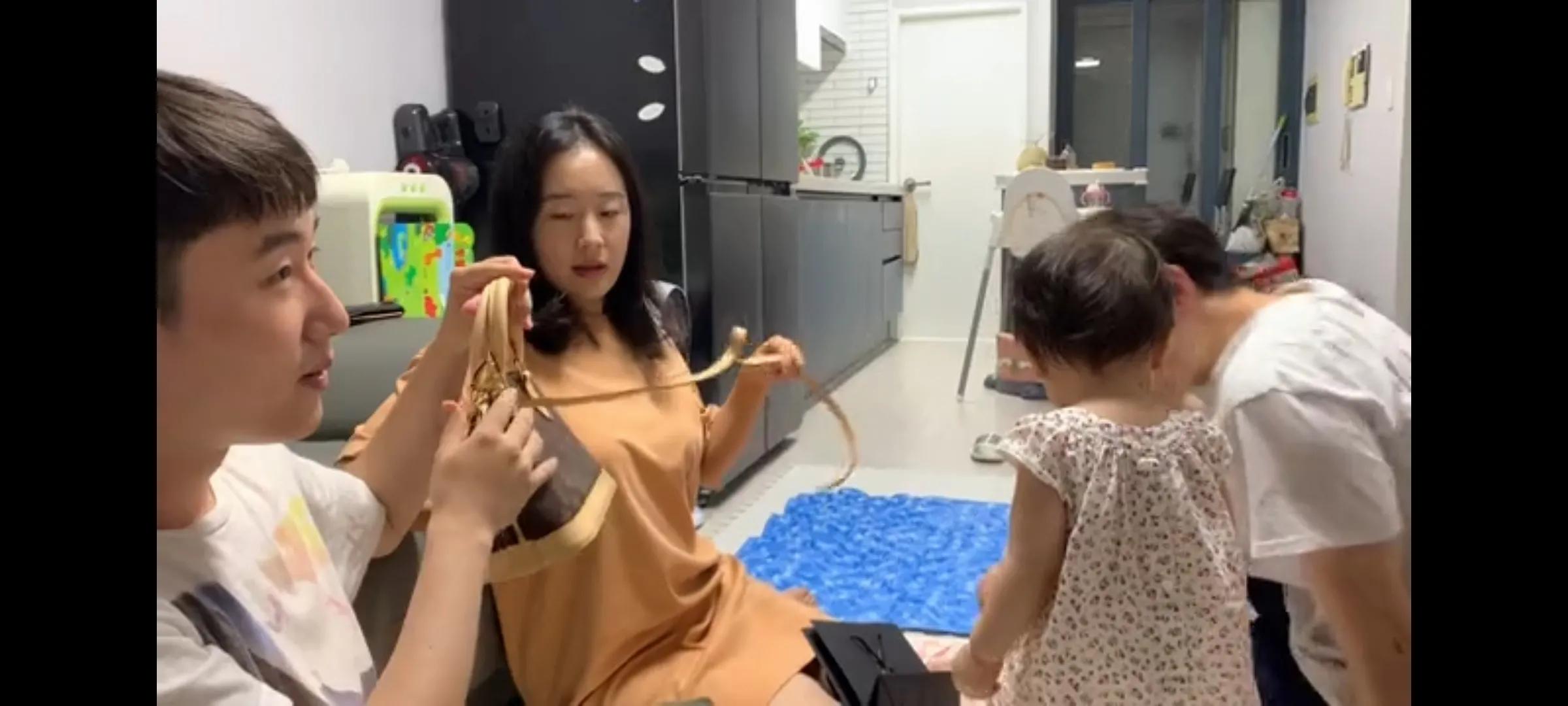 韩国媳妇由美和小雪的视频,韩国媳妇由美和小雪