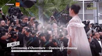 抖音网红聚集走红毯,网红打卡千人千面