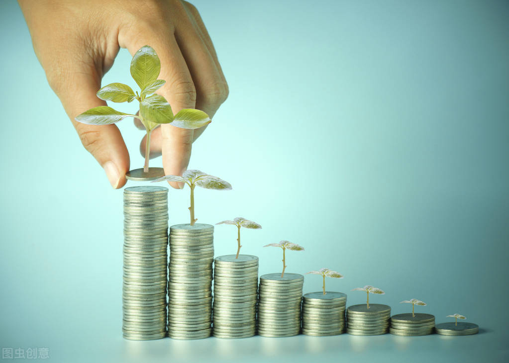 乌鲁木齐一年花销多少,在新疆每天挣多少钱