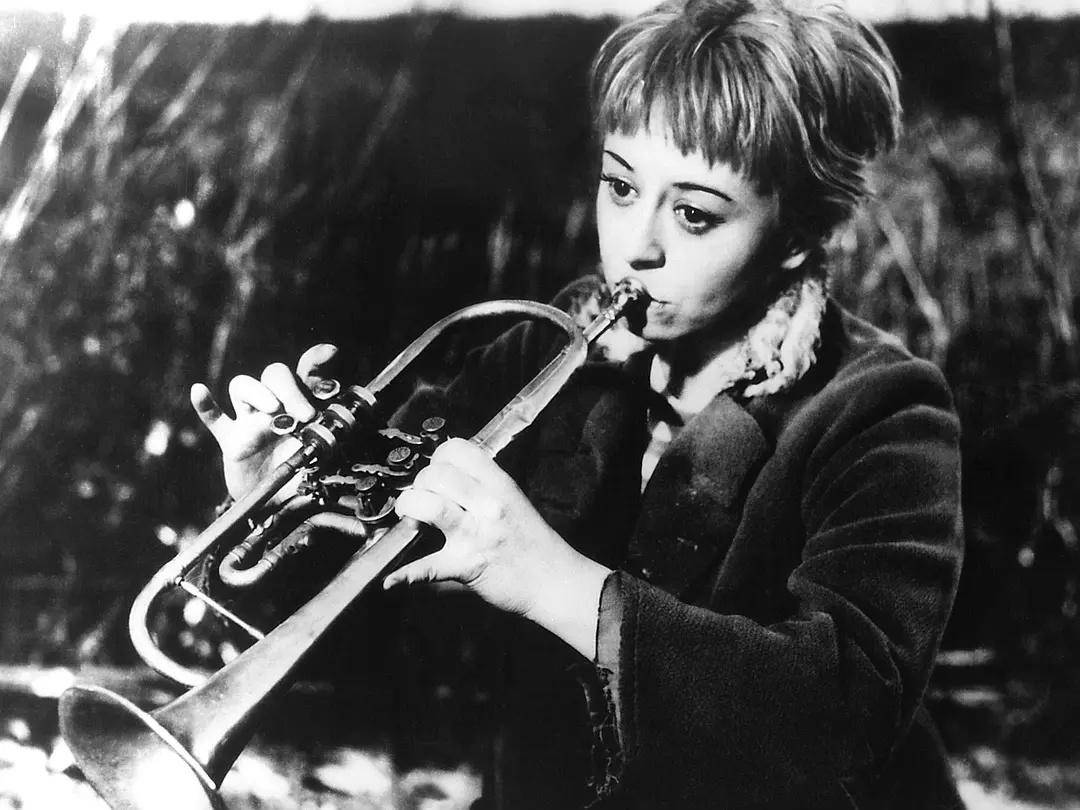 大路费里尼讲的啥,费里尼艺术分析