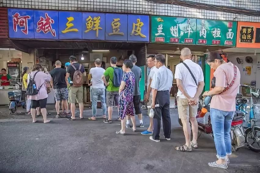 武汉鹿角巷网红店,武汉真正值得去的美食店